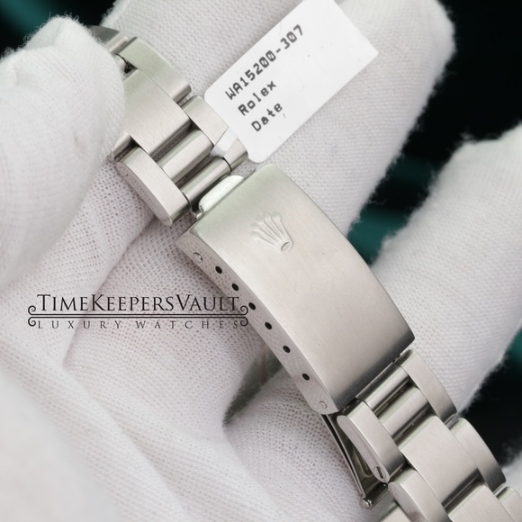 Rolex Date Size Black Dial 34mm Watch - Picture 4 of 4